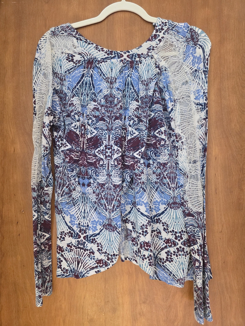 Free People Printed Long Sleeve Keyhole Top - Blue Mix Size Xs - Picture 3 of 9